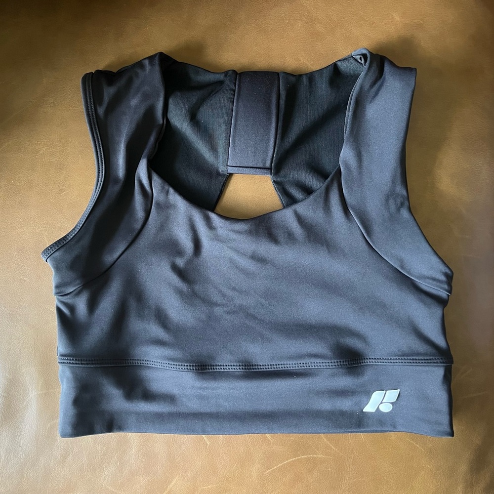 For me Black posture Sports Bra
